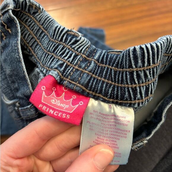 Disney Princess Jean shorts/Capri pants. - Picture 5 of 7